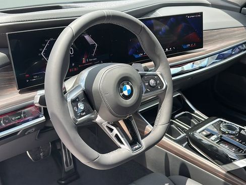 New 2026 BMW 760i xDrive w/ Premium Package AWD/4WD image 13