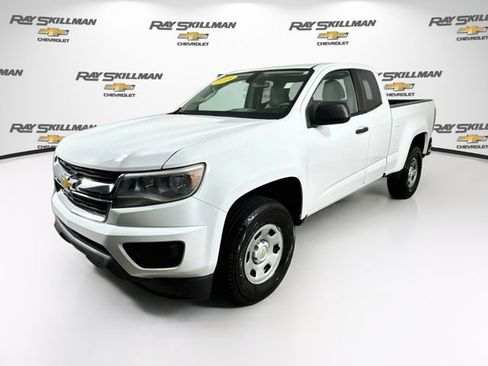 Used 2018 Chevrolet Colorado W/T RWD image 3