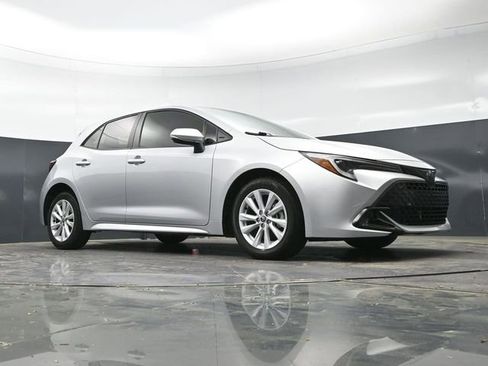 Used 2023 Toyota Corolla SE FWD image 35