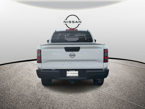 Certified 2024 Nissan Frontier S w/ Technology Package image 7