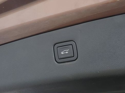 Used 2023 Chevrolet Blazer LT w/ Convenience Package FWD image 29