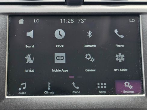 Used 2017 Ford Fusion SE FWD image 24