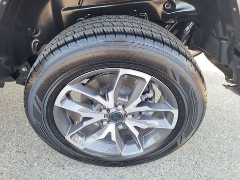 Used 2024 Jeep Wrangler Unlimited image 25