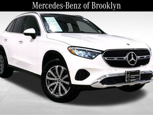 Certified 2026 Mercedes-Benz GLC 300 4MATIC image 1