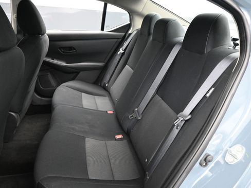 Used 2024 Nissan Sentra SV image 12