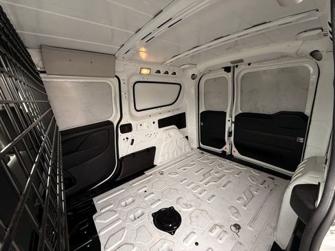 Used 2022 RAM ProMaster City Tradesman FWD image 15