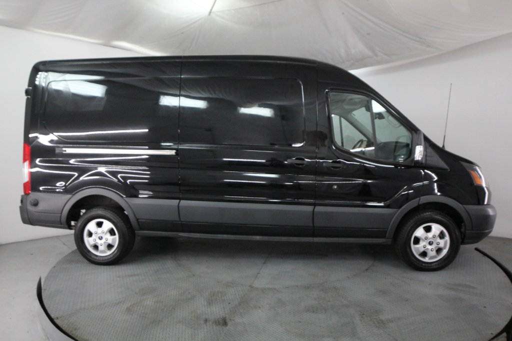 Used 2017 Ford Transit 250 148 Medium Roof RWD image 5