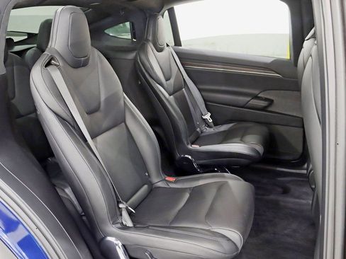 Used 2023 Tesla Model X image 30