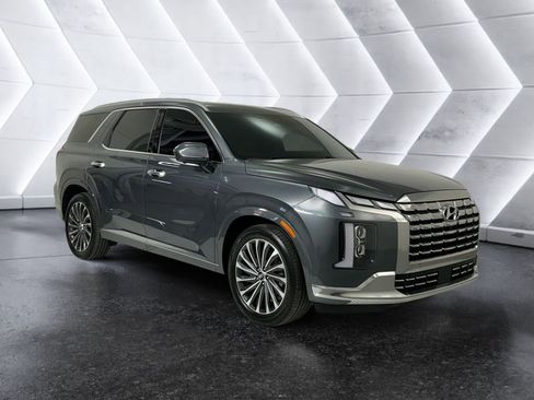 Used 2024 Hyundai Palisade Calligraphy image 1