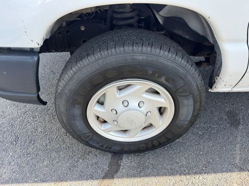 Used 2008 Ford E-250 and Econoline 250 image 13