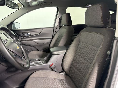 Used 2024 Chevrolet Equinox LT AWD/4WD image 4