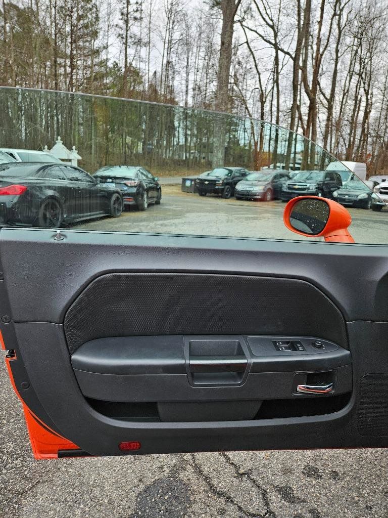 Used 2010 Dodge Challenger R/T RWD image 16