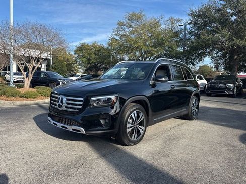 New 2026 Mercedes-Benz GLB 250 image 2