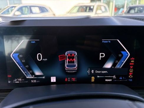 Used 2025 BMW X5 xDrive50e w/ Climate Comfort Package AWD/4WD image 35