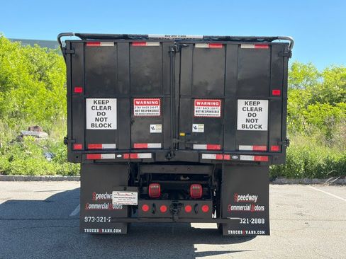 Used 2017 Ford F650 2WD Crew Cab Super Duty image 10