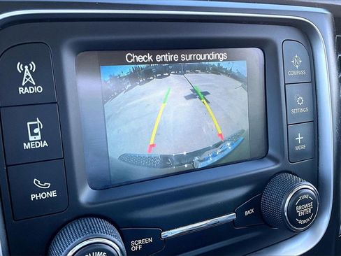 Used 2016 RAM 2500 Tradesman w/ Chrome Appearance Group image 23