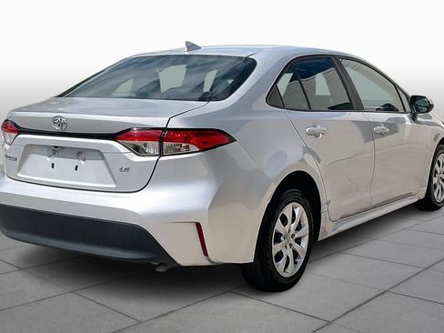 Used 2024 Toyota Corolla LE image 13