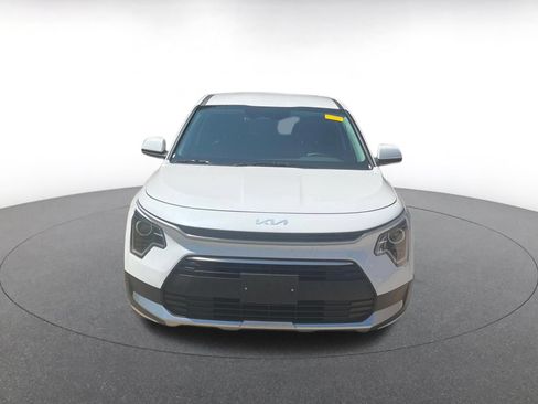 Used 2026 Kia Niro LX FWD image 2