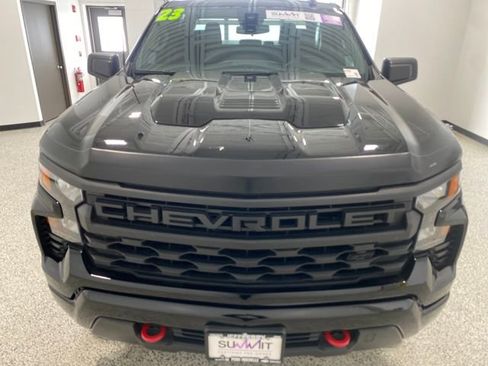 Used 2023 Chevrolet Silverado 1500 Custom Trail Boss w/ LPO, Dark Essentials Package image 27