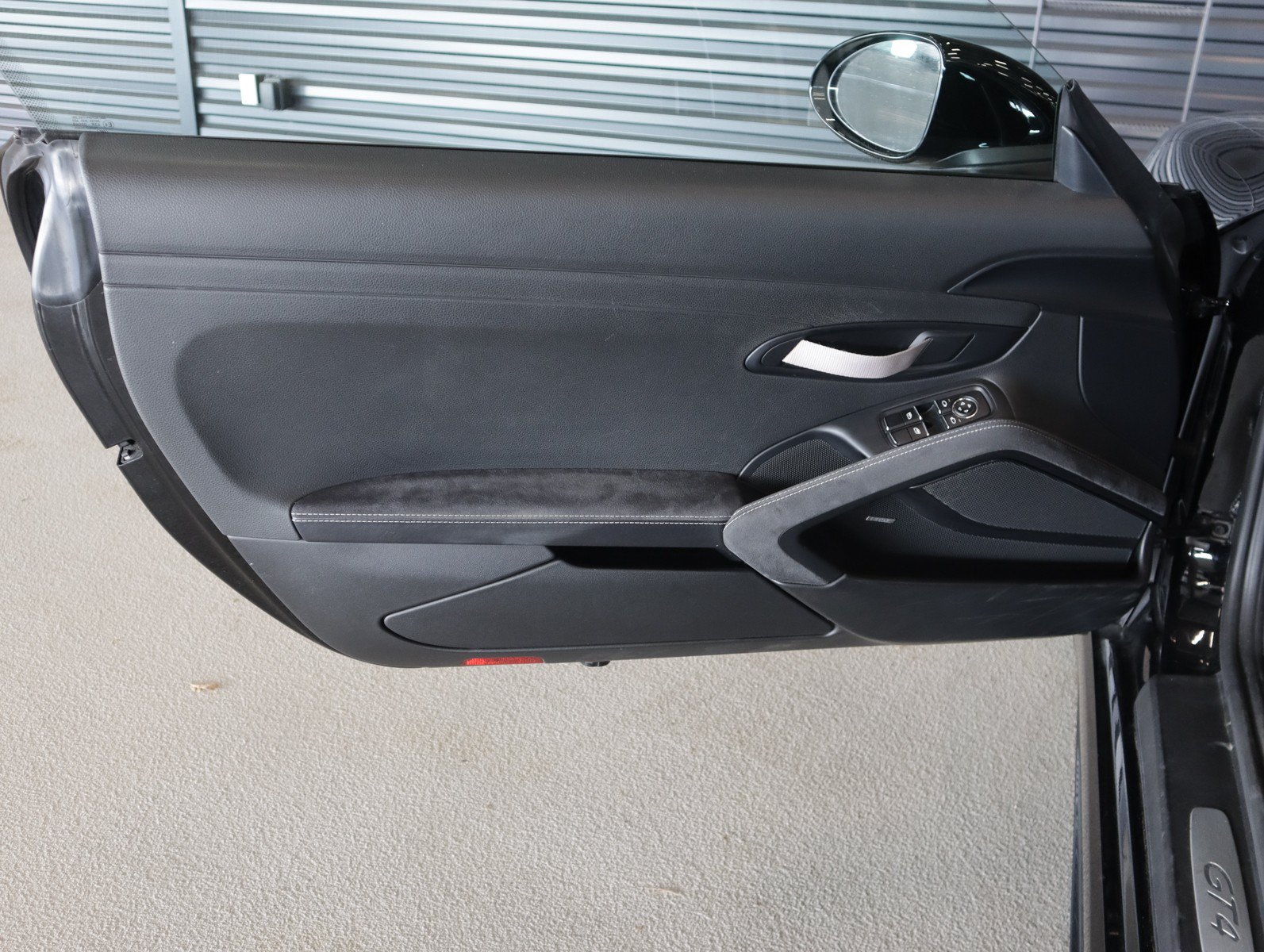 Used 2021 Porsche 718 Cayman GT4 RWD image 26