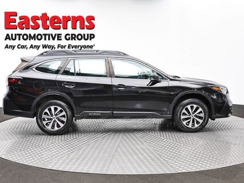 Used 2022 Subaru Outback AWD/4WD image 4