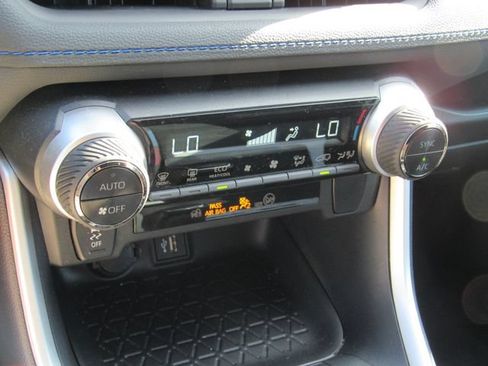 Used 2024 Toyota RAV4 SE AWD/4WD image 26