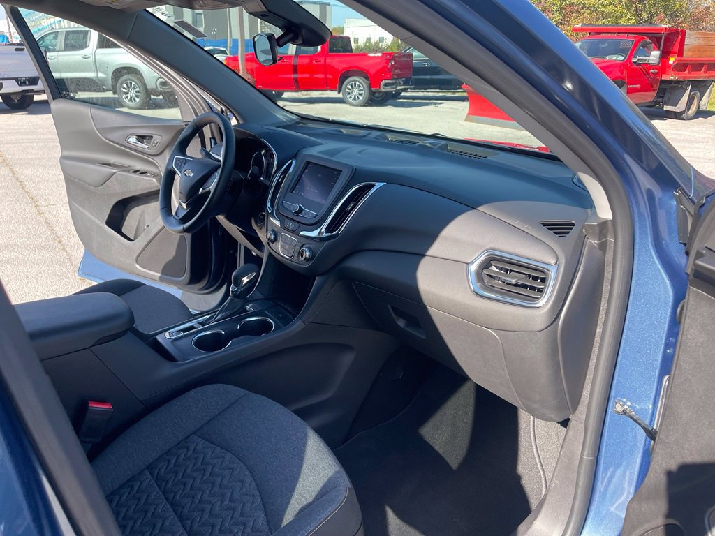 Used 2024 Chevrolet Equinox LT FWD image 19