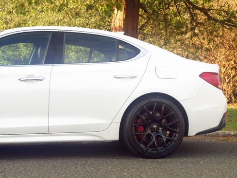 Used 2021 Genesis G70 3.3T w/ Prestige Package image 27