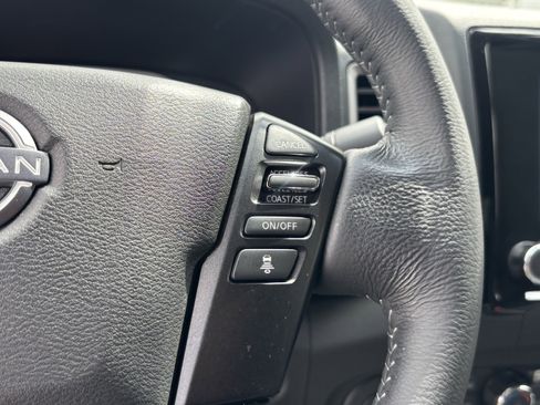 Used 2024 Nissan Frontier SV w/ SV Convenience Package RWD image 30