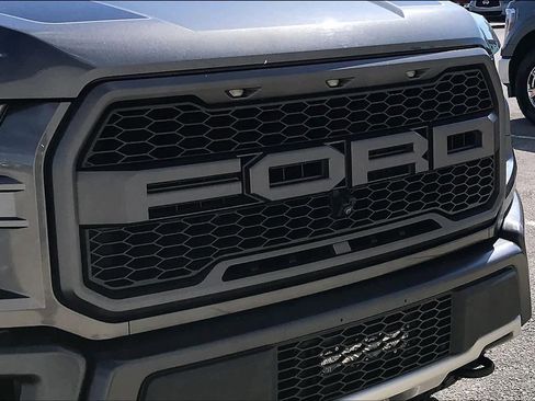 Used 2018 Ford F150 Raptor w/ Equipment Group 802A Luxury AWD/4WD image 29