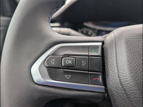 Used 2022 Jeep Compass Latitude AWD/4WD image 16