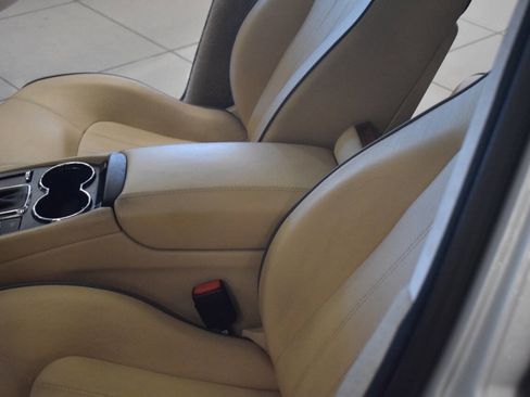 Used 2011 Maserati Quattroporte S RWD image 66