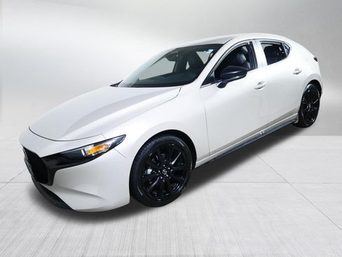 Used 2024 MAZDA MAZDA3 s FWD image 3