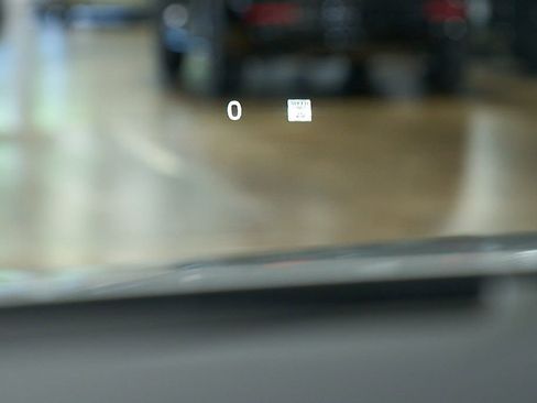 Certified 2025 Volvo V60 B5 Cross Country Ultra w/ Climate Package AWD/4WD image 33
