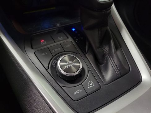 Used 2019 Toyota RAV4 Limited w/ Advanced Technology Package AWD/4WD image 15