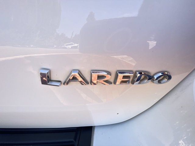 Used 2021 Jeep Grand Cherokee Laredo AWD/4WD image 34