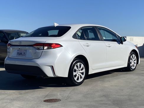 Certified 2025 Toyota Corolla LE image 3