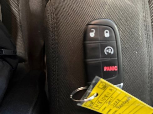 Used 2017 Jeep Renegade Sport w/ Power & Air Group image 32