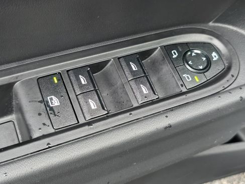 Used 2026 MINI Cooper 4-Door Hardtop FWD image 24