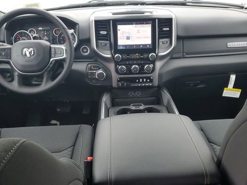 New 2026 RAM 1500 4x4 Crew Cab image 11