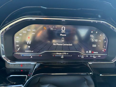 Used 2025 GMC Sierra 1500 SLT image 7