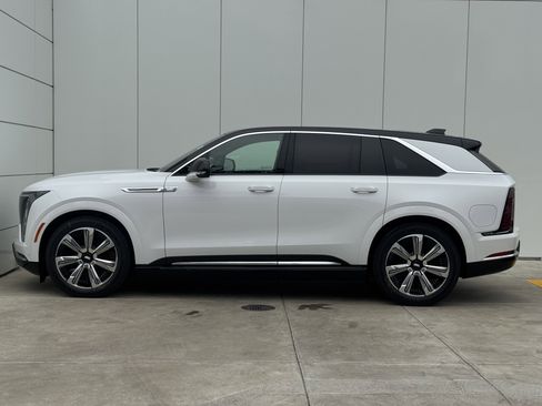 New 2025 Cadillac Escalade IQ Luxury 2 image 4