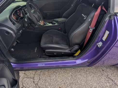 Used 2023 Dodge Challenger SRT Hellcat RWD image 33