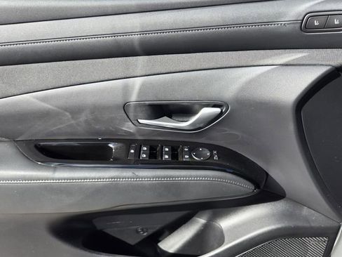 Used 2025 Hyundai Tucson Limited image 27