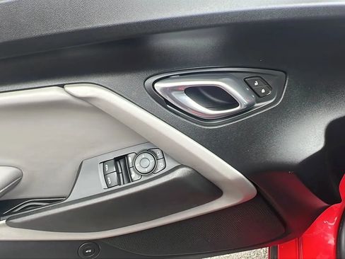 Used 2020 Chevrolet Camaro LT image 22