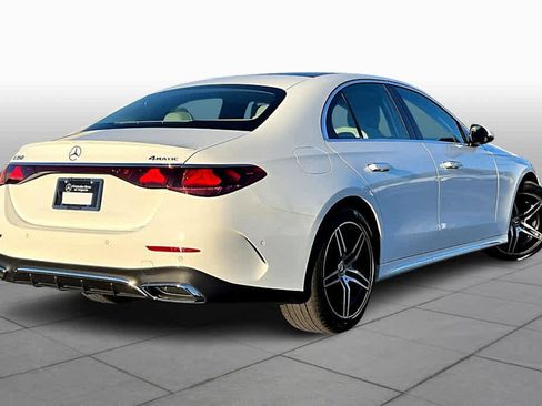 Certified 2025 Mercedes-Benz E 350 4MATIC Sedan image 4