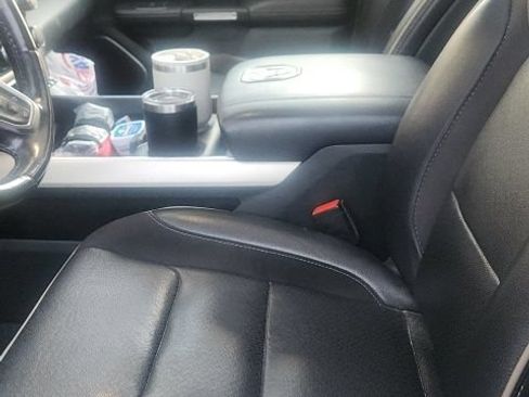 Used 2022 RAM 1500 Laramie AWD/4WD image 13