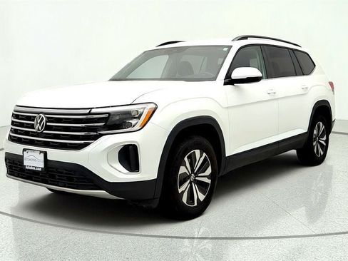 Used 2025 Volkswagen Atlas SE AWD/4WD image 1