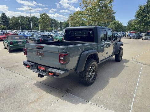 Used 2026 Jeep Gladiator Mojave AWD/4WD image 4