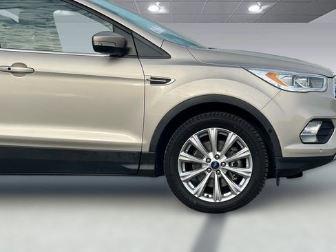 Used 2018 Ford Escape Titanium w/ Ford Safe & Smart Package image 34